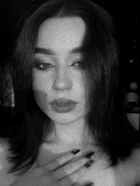  40664667  Alina, 19 ,    