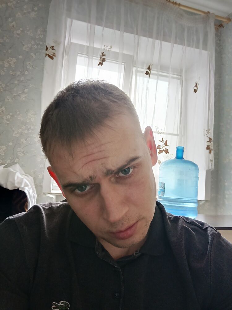  42267267  Andi, 31 ,    