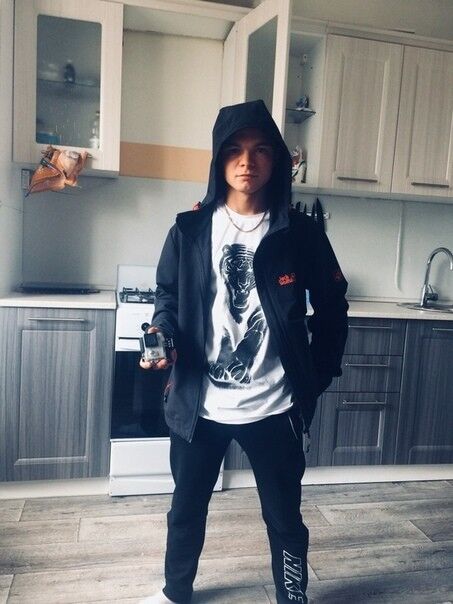  ,   Anton, 30 ,   ,   , c 