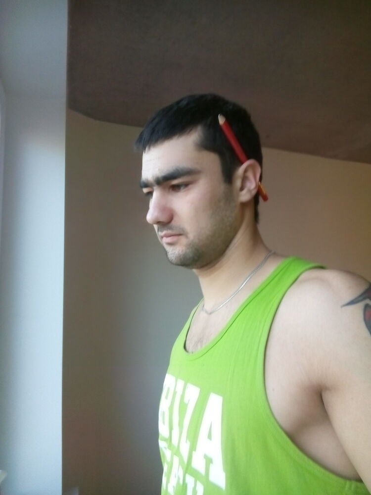  ,   Mansur, 34 ,   