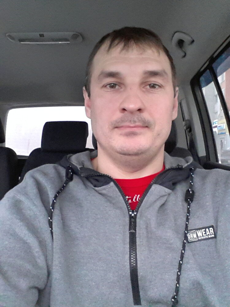  ,   Koos, 42 ,   , 