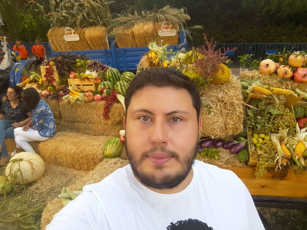  ,   Alper, 28 ,   ,   , c 