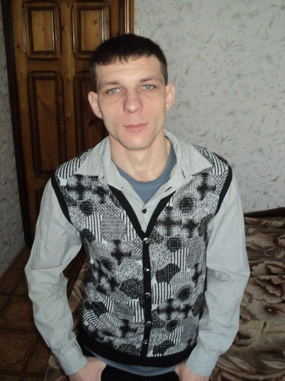  ,   Ruslan, 36 ,   ,   , c 
