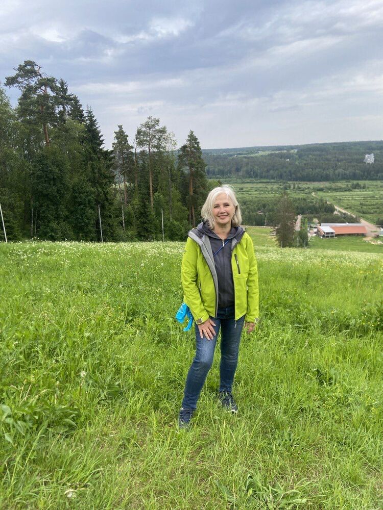  44152137  , 61 ,    -