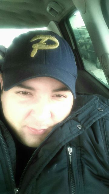  9227177  Dovlet, 37 ,    