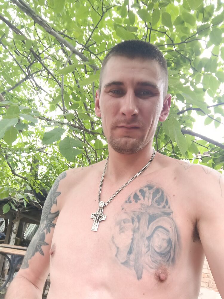  46225757  Tuma, 31 ,    