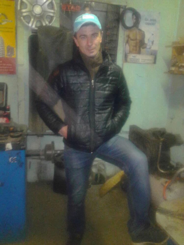  9208607  Dima, 36 ,    