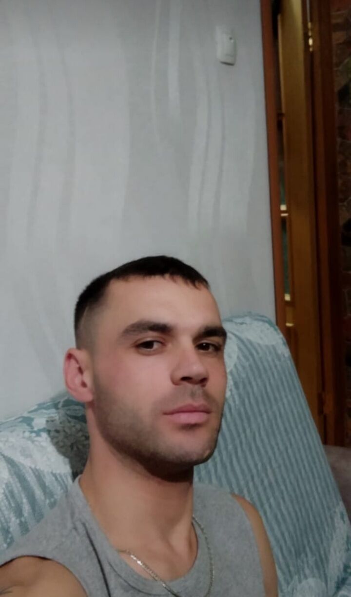  33780887  Afiid, 31 ,    