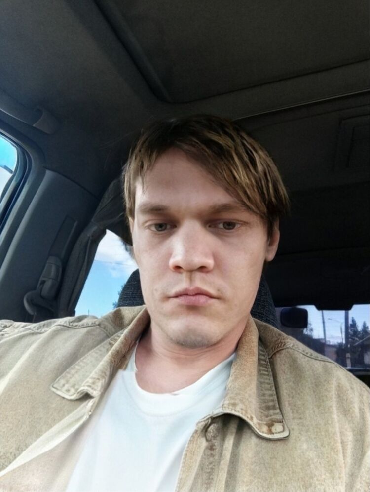  ,   Artem, 36 ,   ,   , c , 