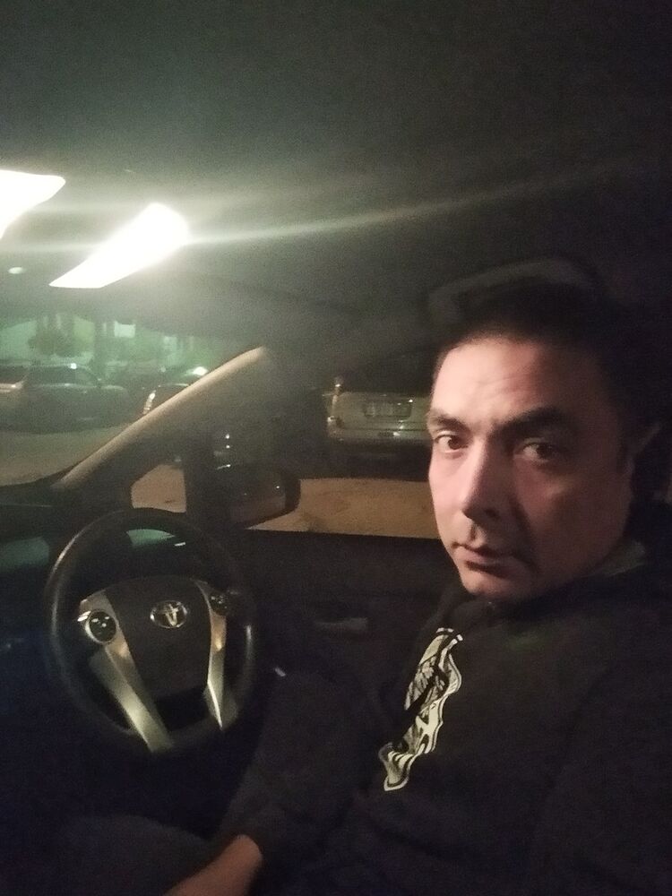  ,   Serghei, 33 ,   ,   , c , 