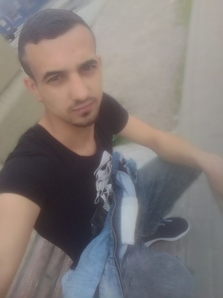  ,   , 28 ,   