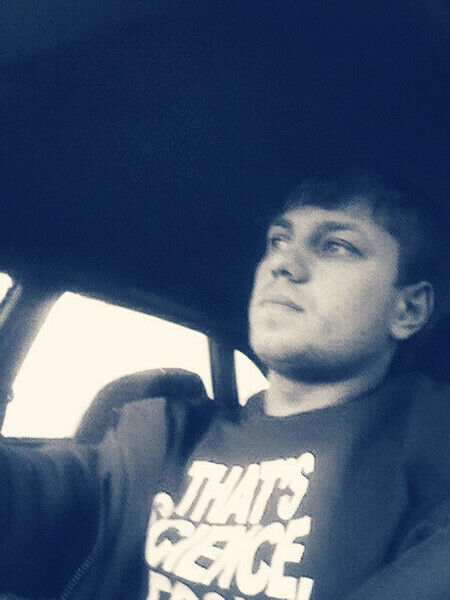  21885317  Ivan, 33 ,    