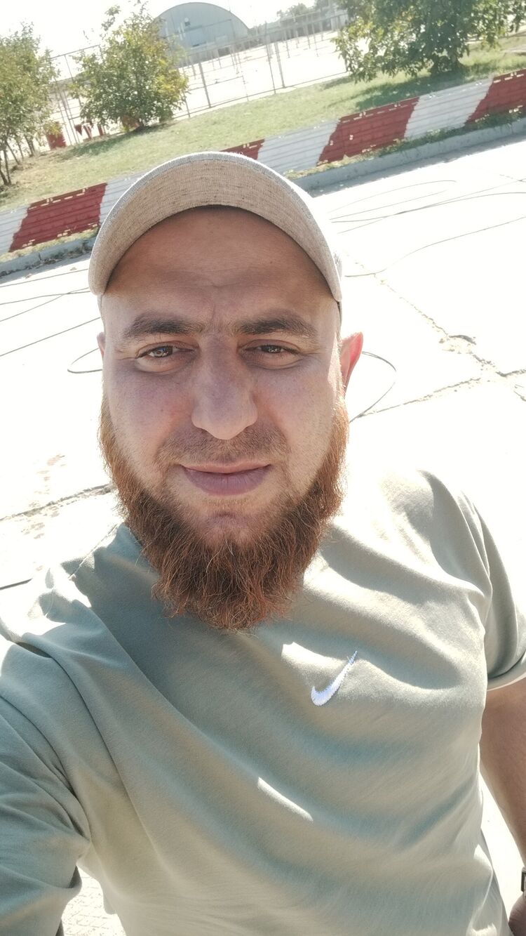  48553347  , 41 ,    