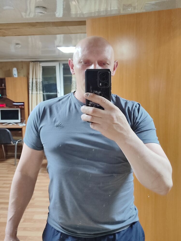  46572467  , 41 ,    