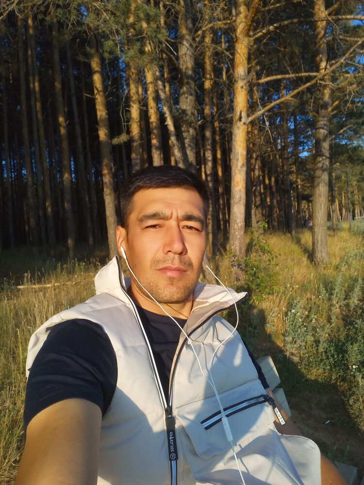  40537367  , 37 ,    