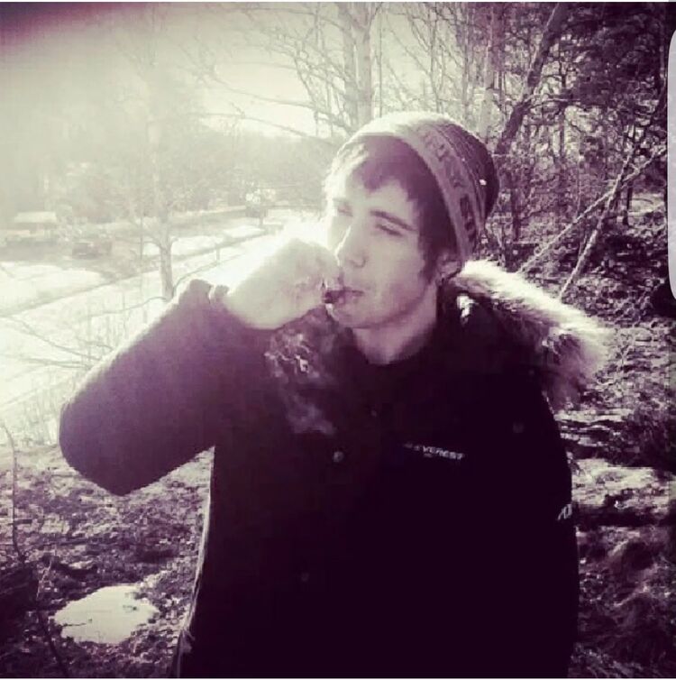  31083027  , 30 ,    -