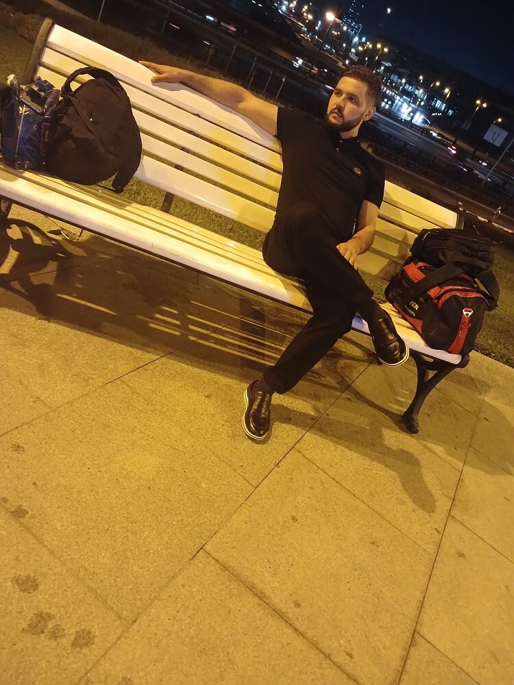  ,   Ali, 31 ,   ,   