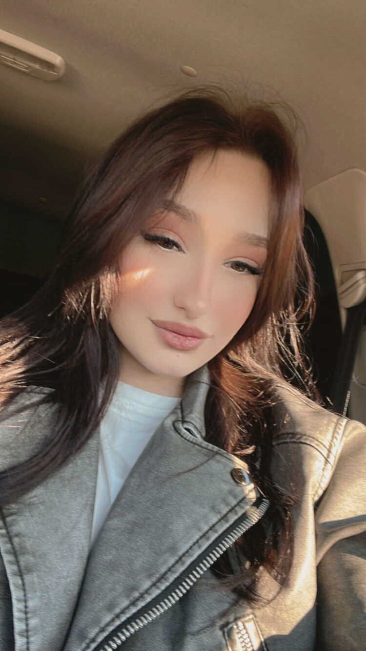  47958427  Elizaveta, 22 ,    