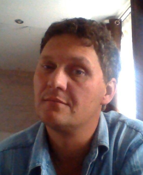  8003367  Sergei, 54 ,    