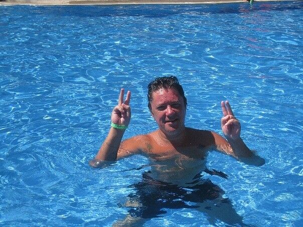  6989217  Vadim, 54 ,    