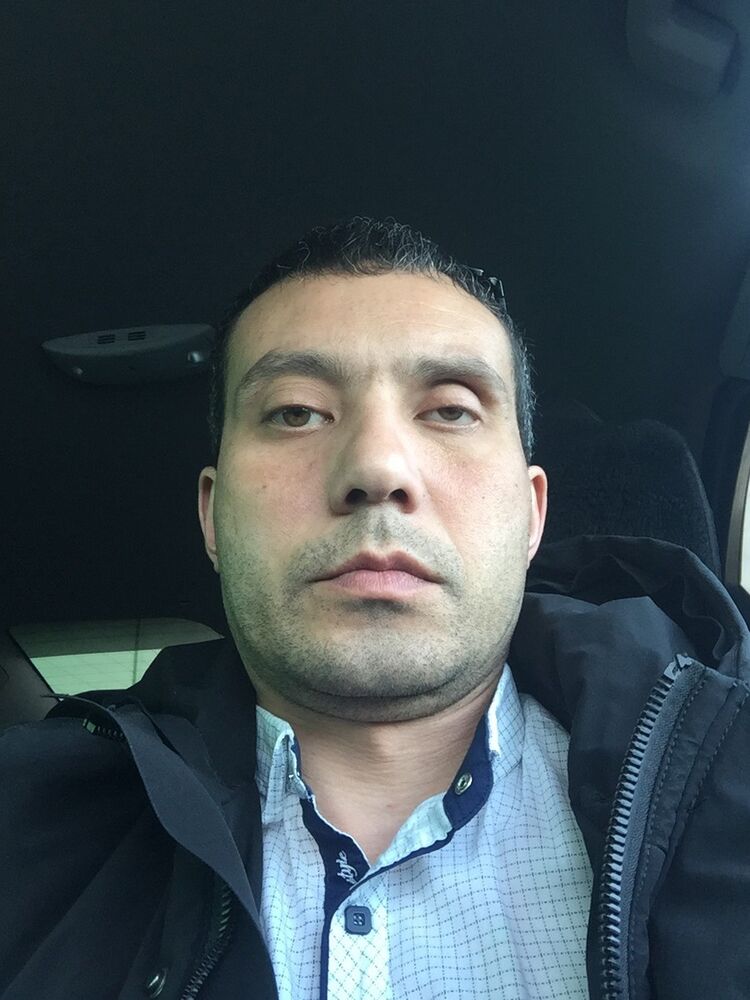  15588327  , 43 ,    