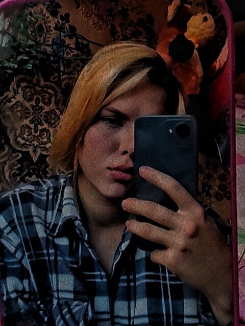  ,   Arina, 20 ,   ,   , c , 