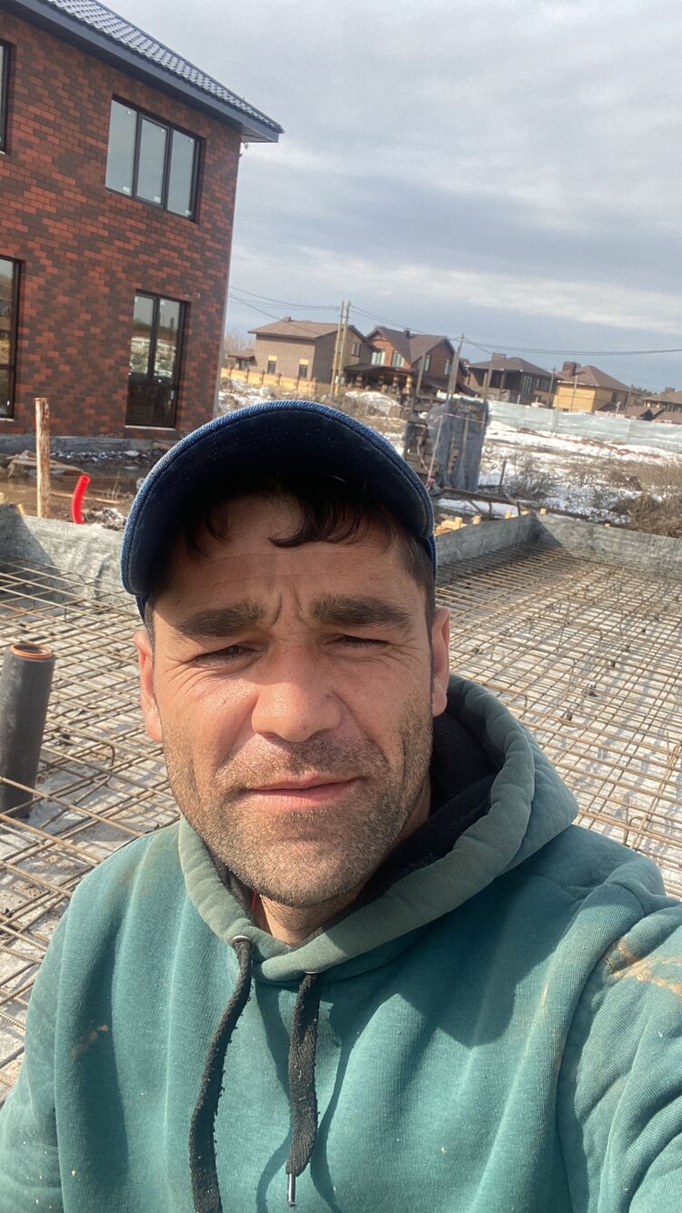  42279057  , 34 ,    