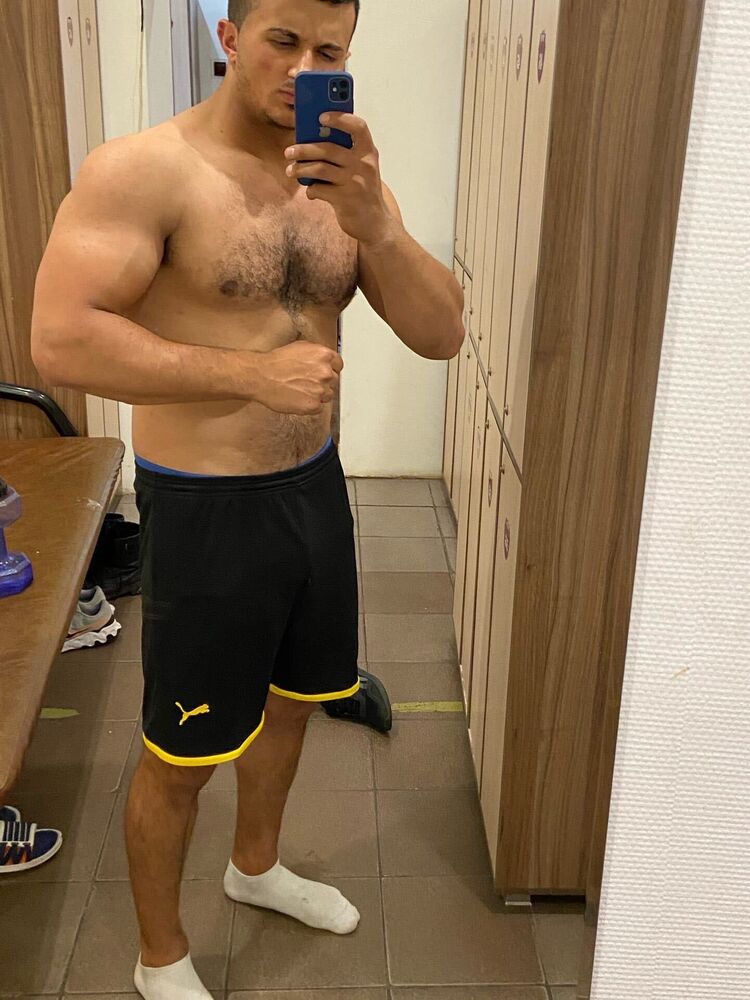  41318787  , 27 ,    
