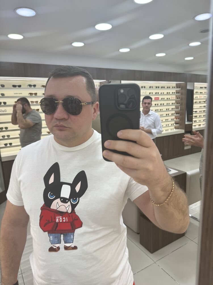  -,   Antony, 40 ,   ,   