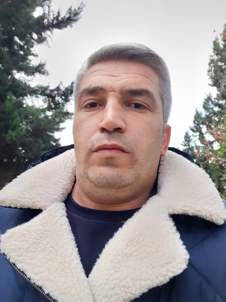  18563107  Vuqar, 42 ,    