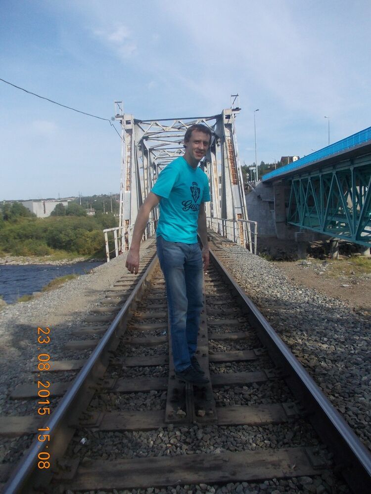  8165877  , 42 ,    