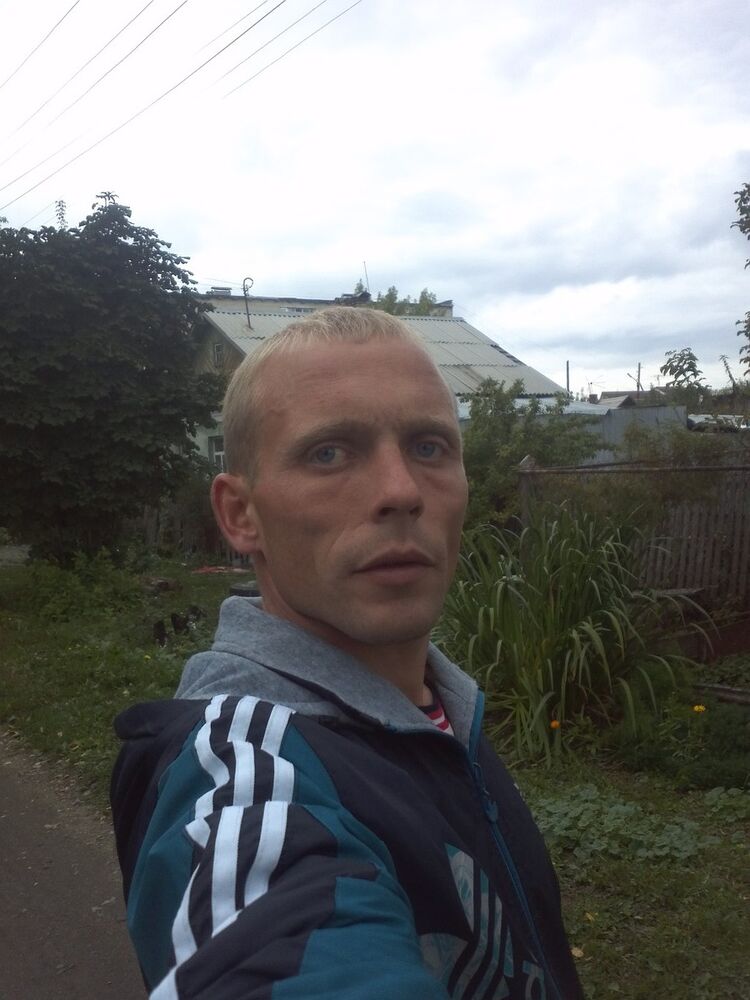  8103987  , 44 ,    -