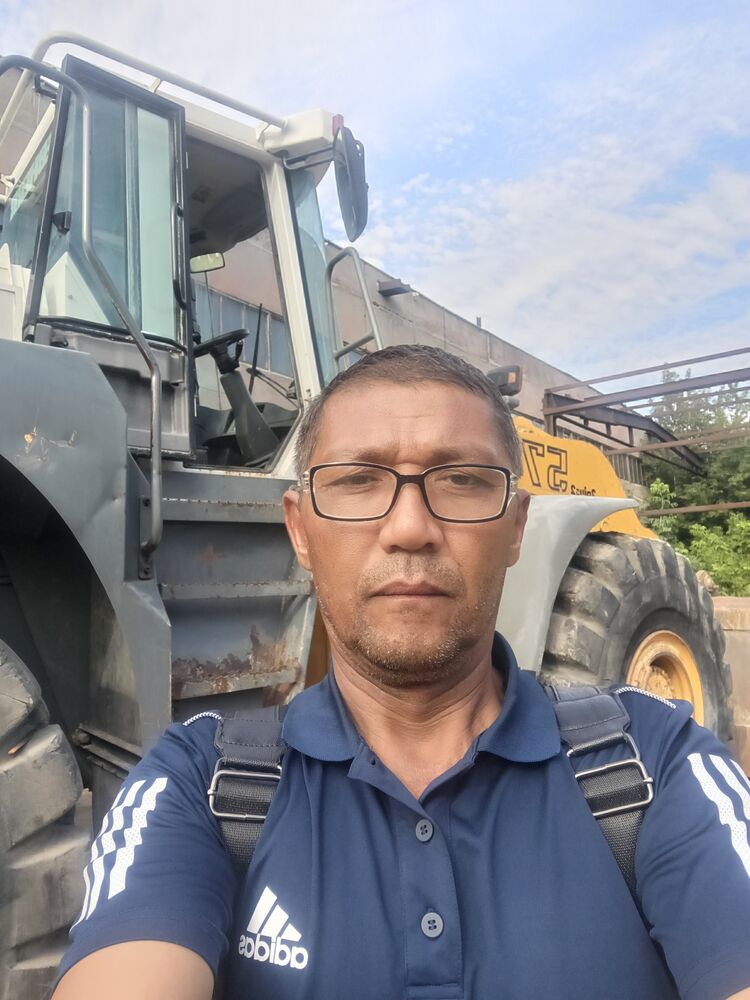  36962227  , 49 ,    
