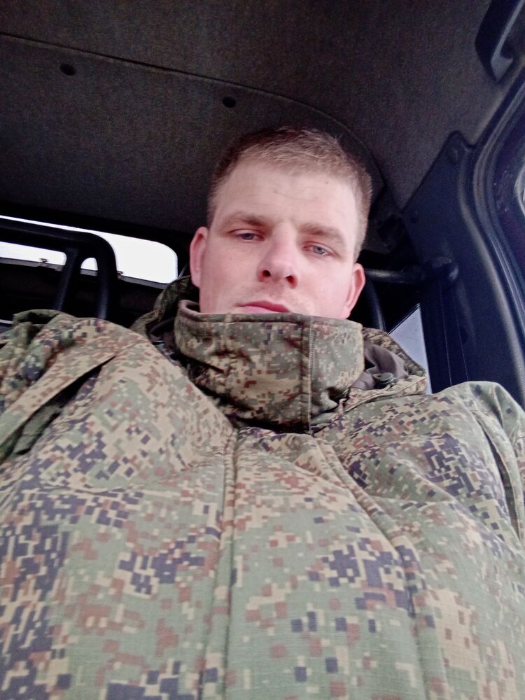  ,   Maxim, 28 ,   ,   
