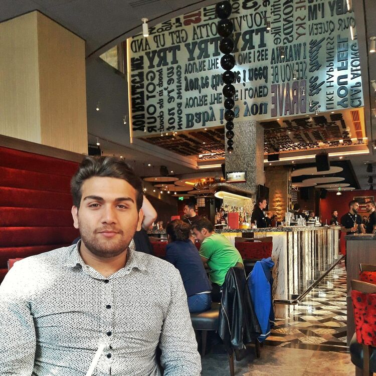  15467037  Orkhan, 27 ,    