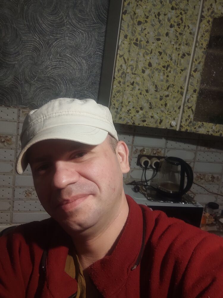  34051317  Alexandr, 40 ,    