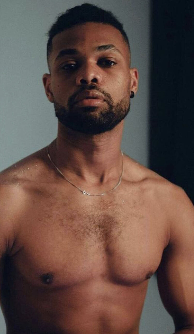  40562677  Kevin, 31 ,    -