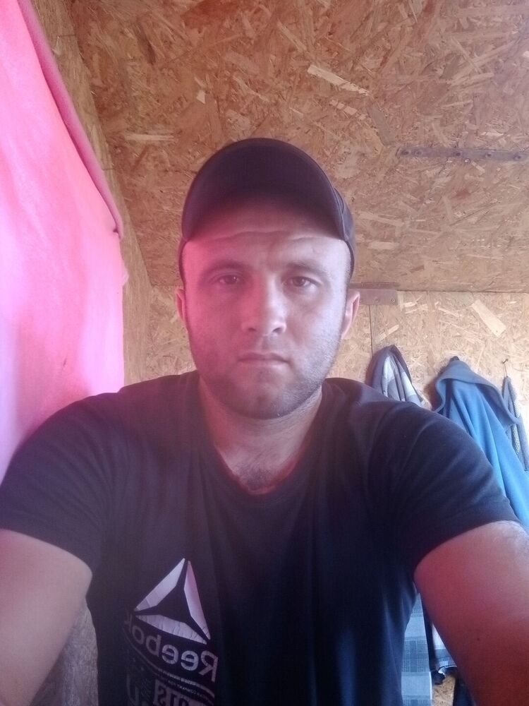  43988457  , 27 ,    