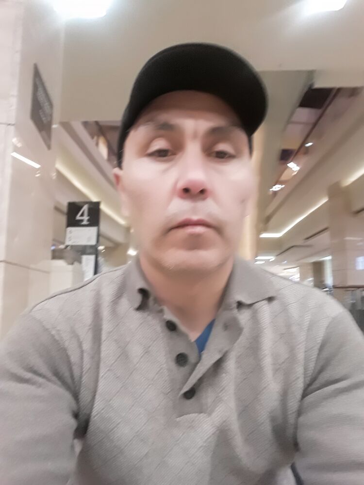  22676347  , 52 ,    