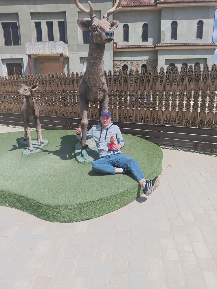  28508947  Boris, 25 ,    --