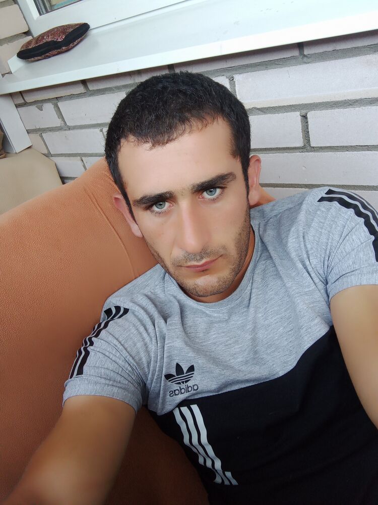  ,   Hrant, 34 ,   ,   
