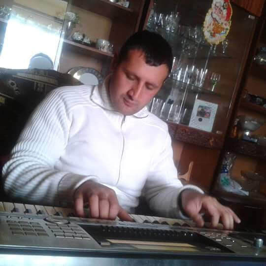 ,   Vaghinak, 38 ,   