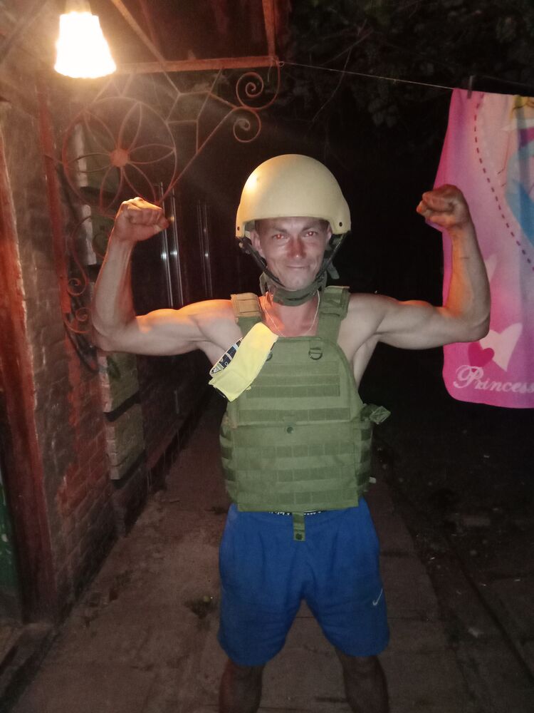  ,   Andrei, 35 ,   ,   , c , 