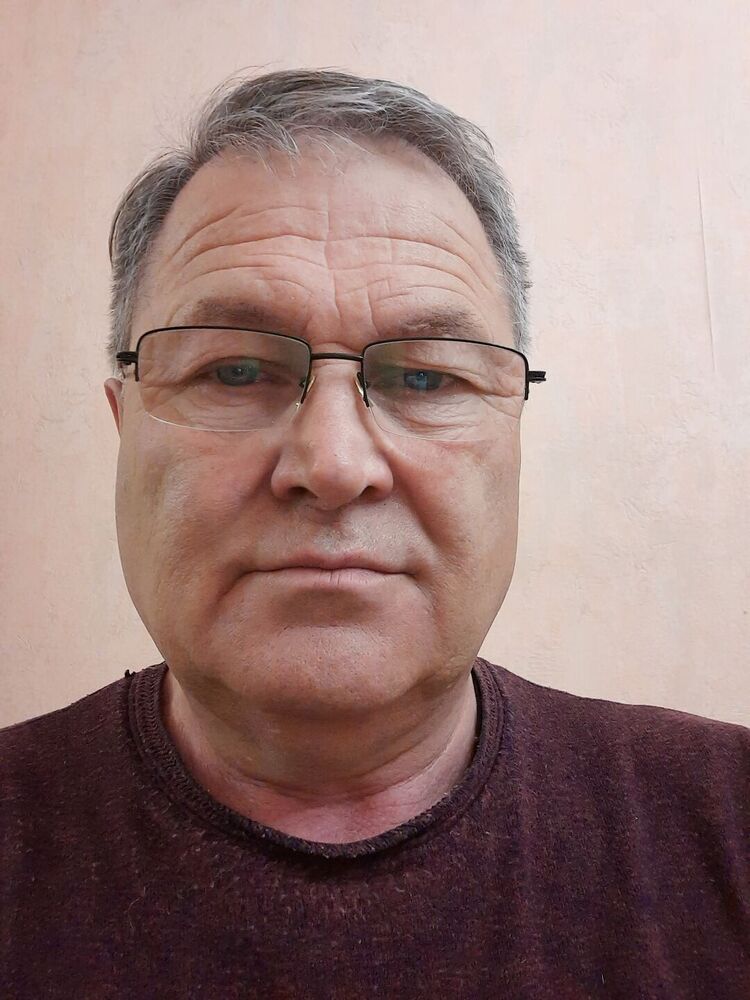  44737467  , 62 ,    
