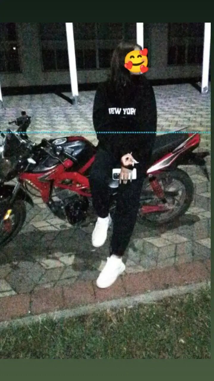  44407907  Vitalina, 24 ,    