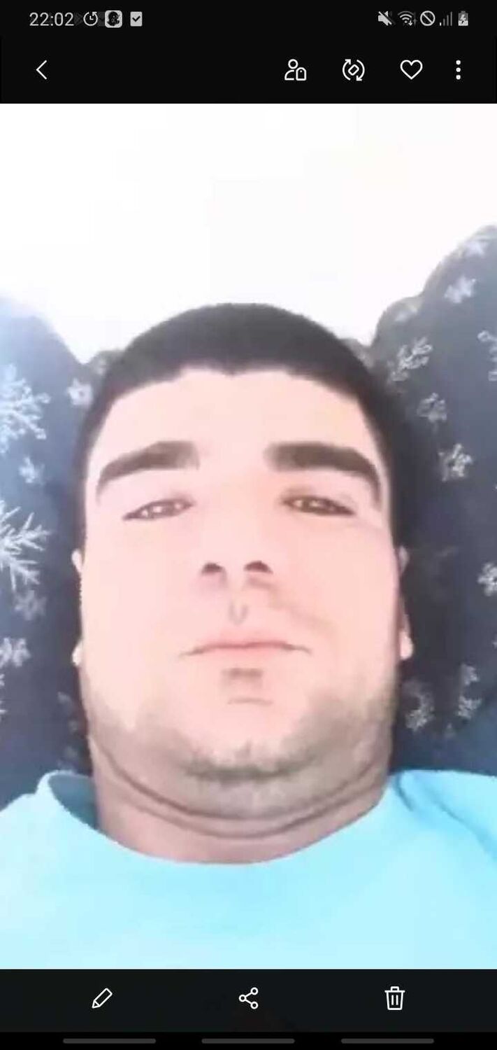  27000557  Zurab, 35 ,    