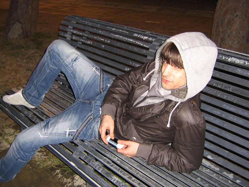  ,   Viktor, 39 ,   ,   , c 