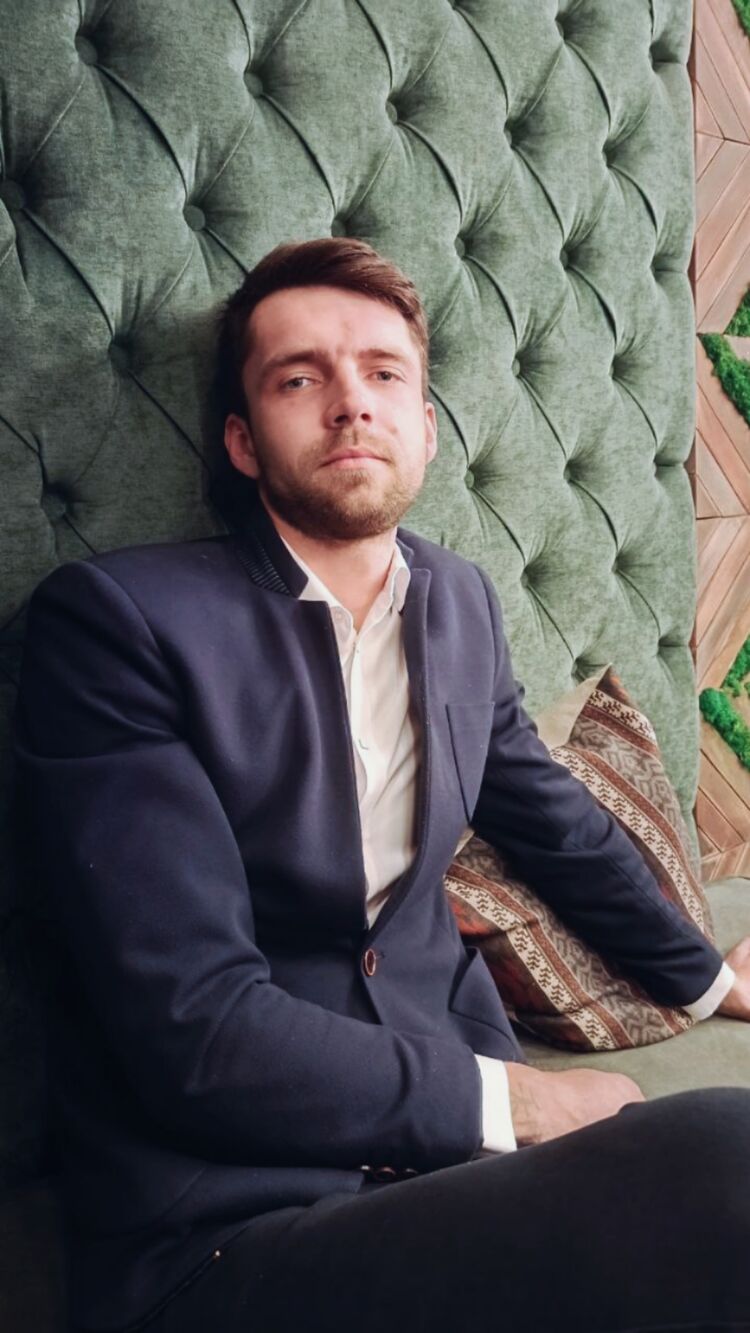  51902907  Kirill, 31 ,    