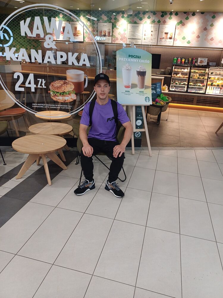  45524187  Oleksandr, 28 ,    