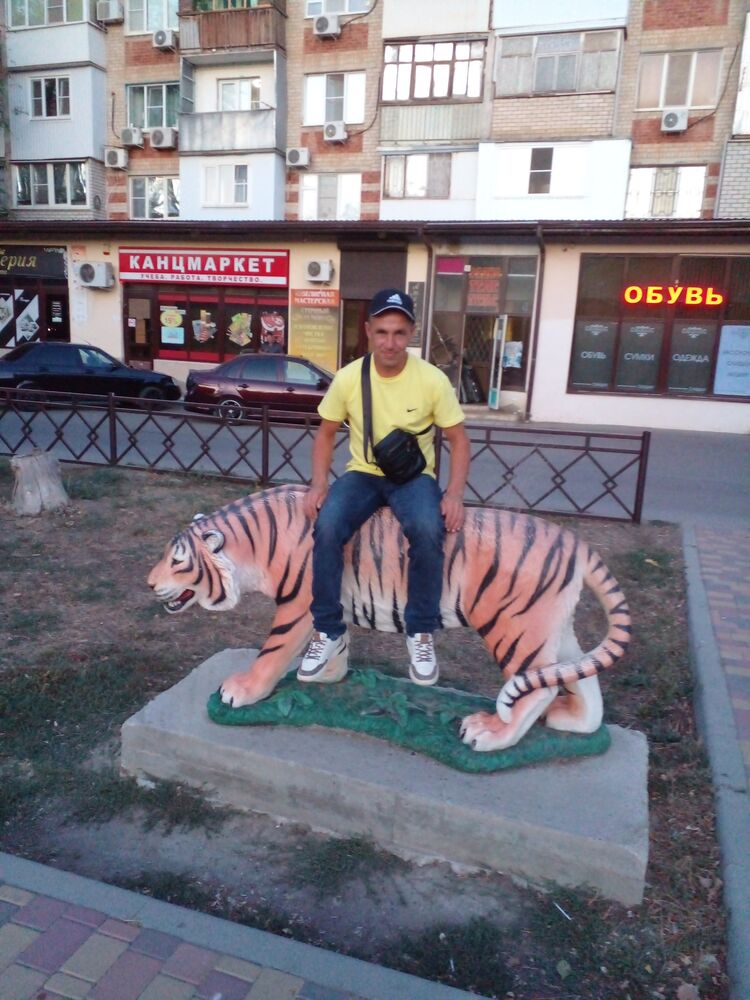  47190987  Viktor, 34 ,    